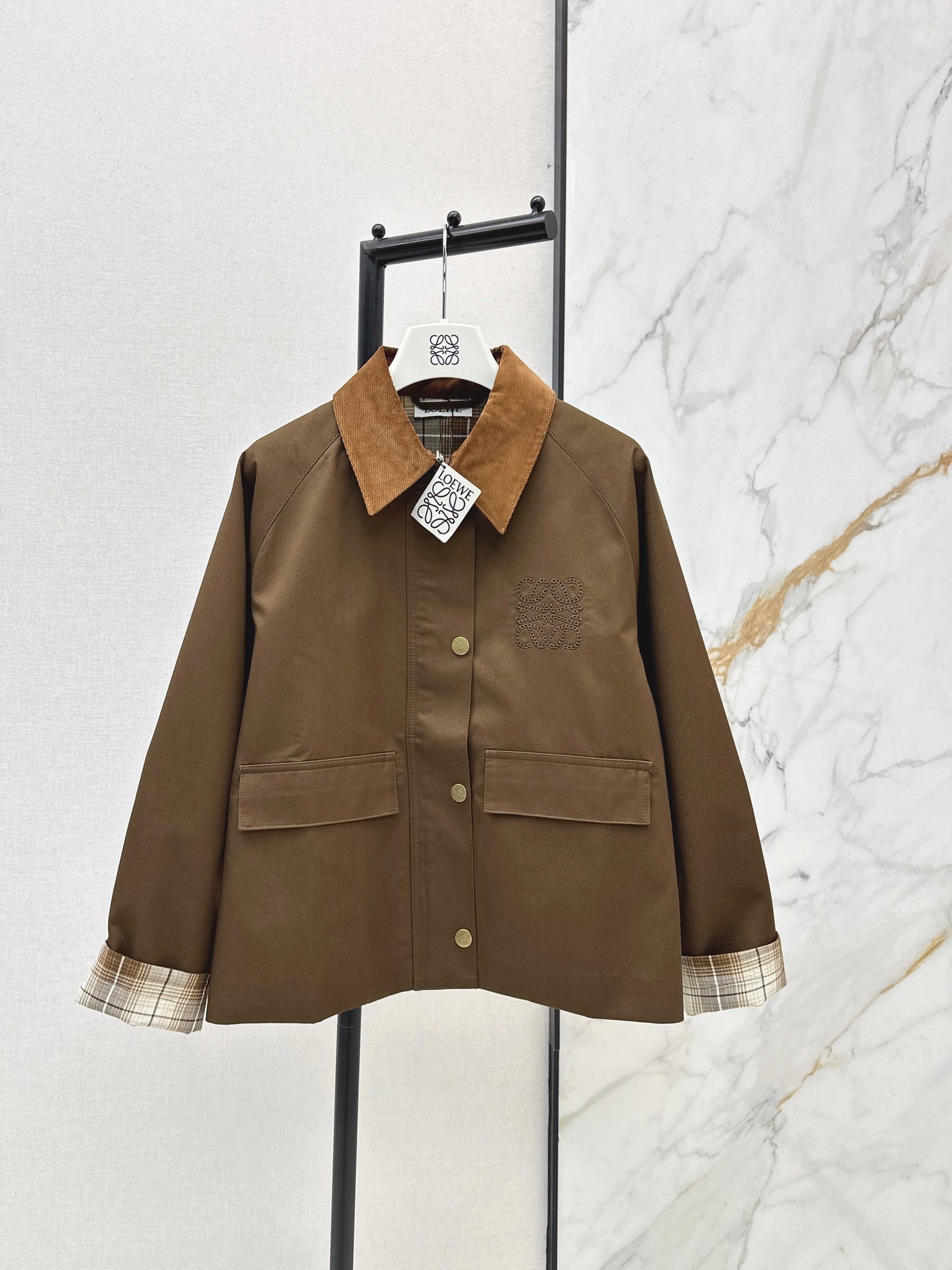 Short trench coat
