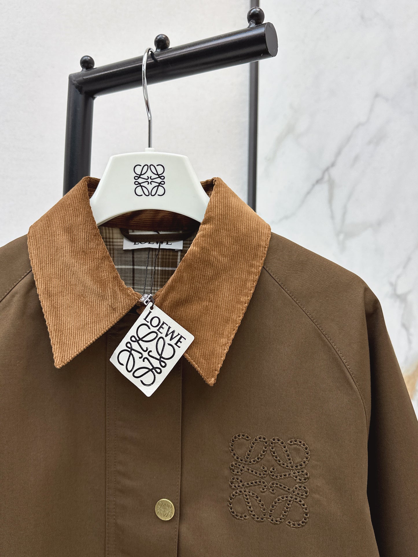Short trench coat