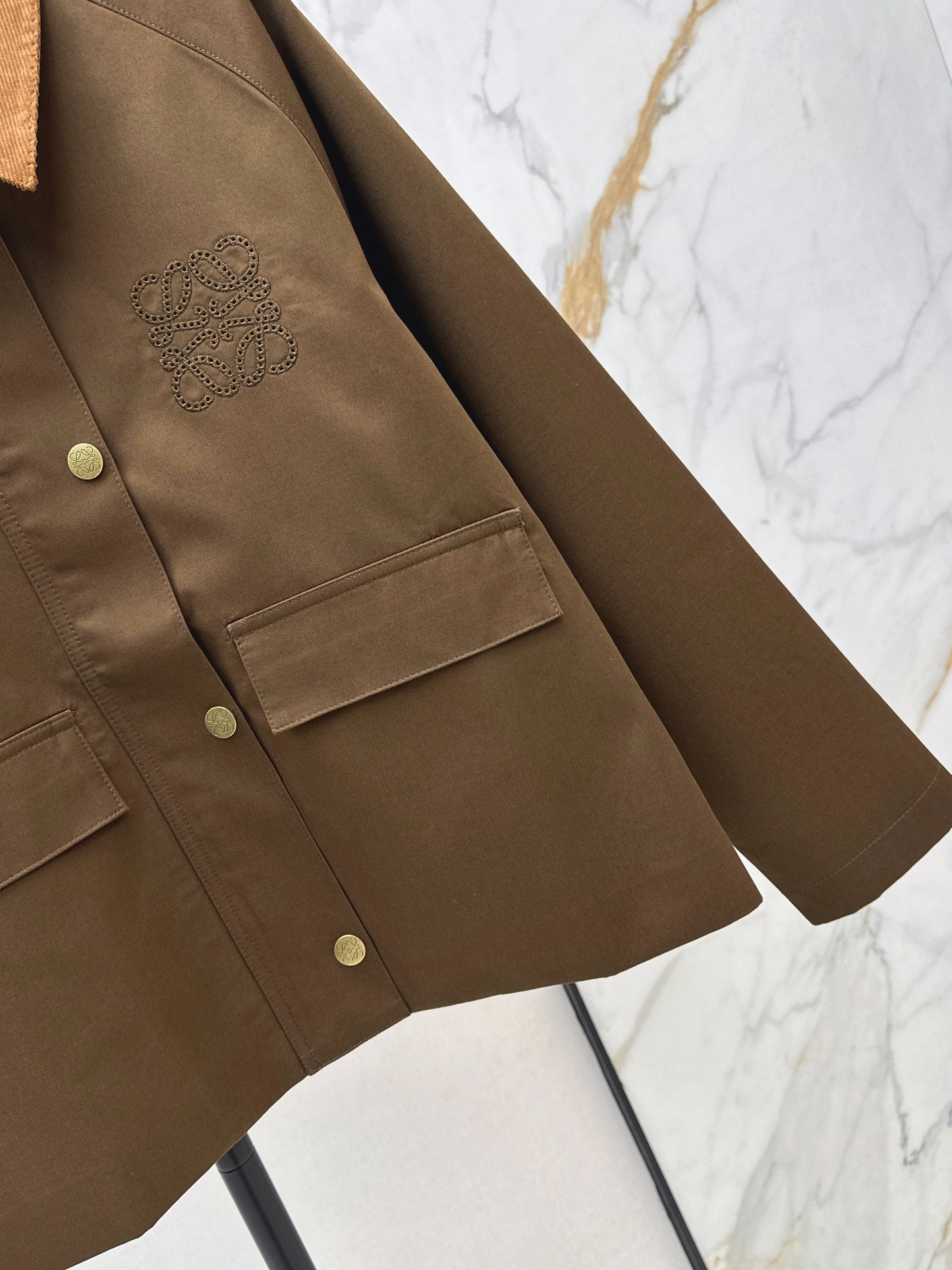 Short trench coat
