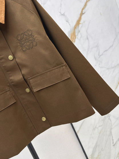 Short trench coat