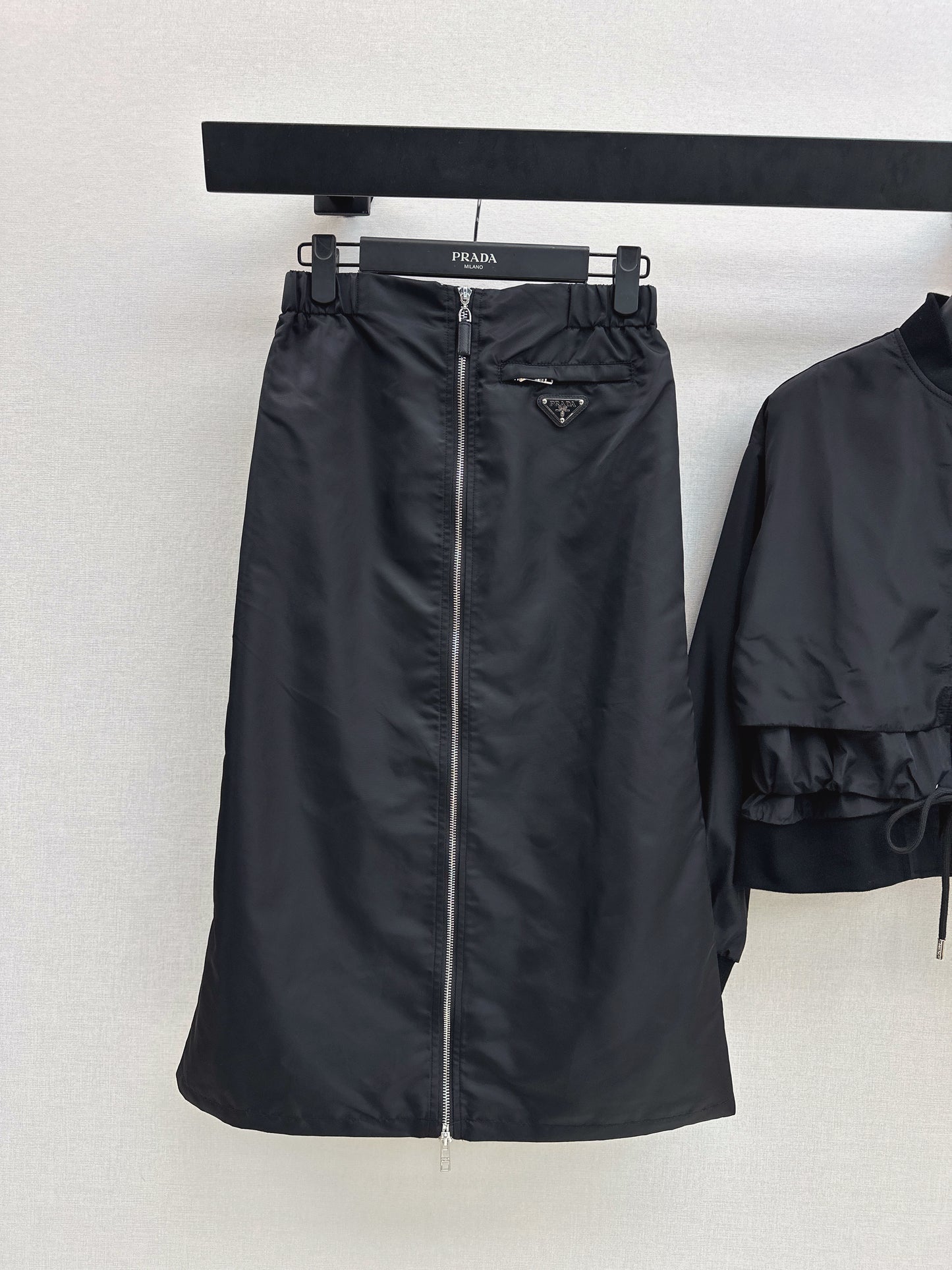 Stand-up collar nylon jacket + zip-up skirt