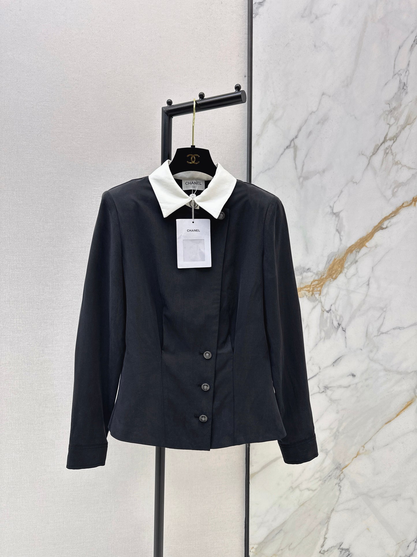 Color-blocked collared shirt