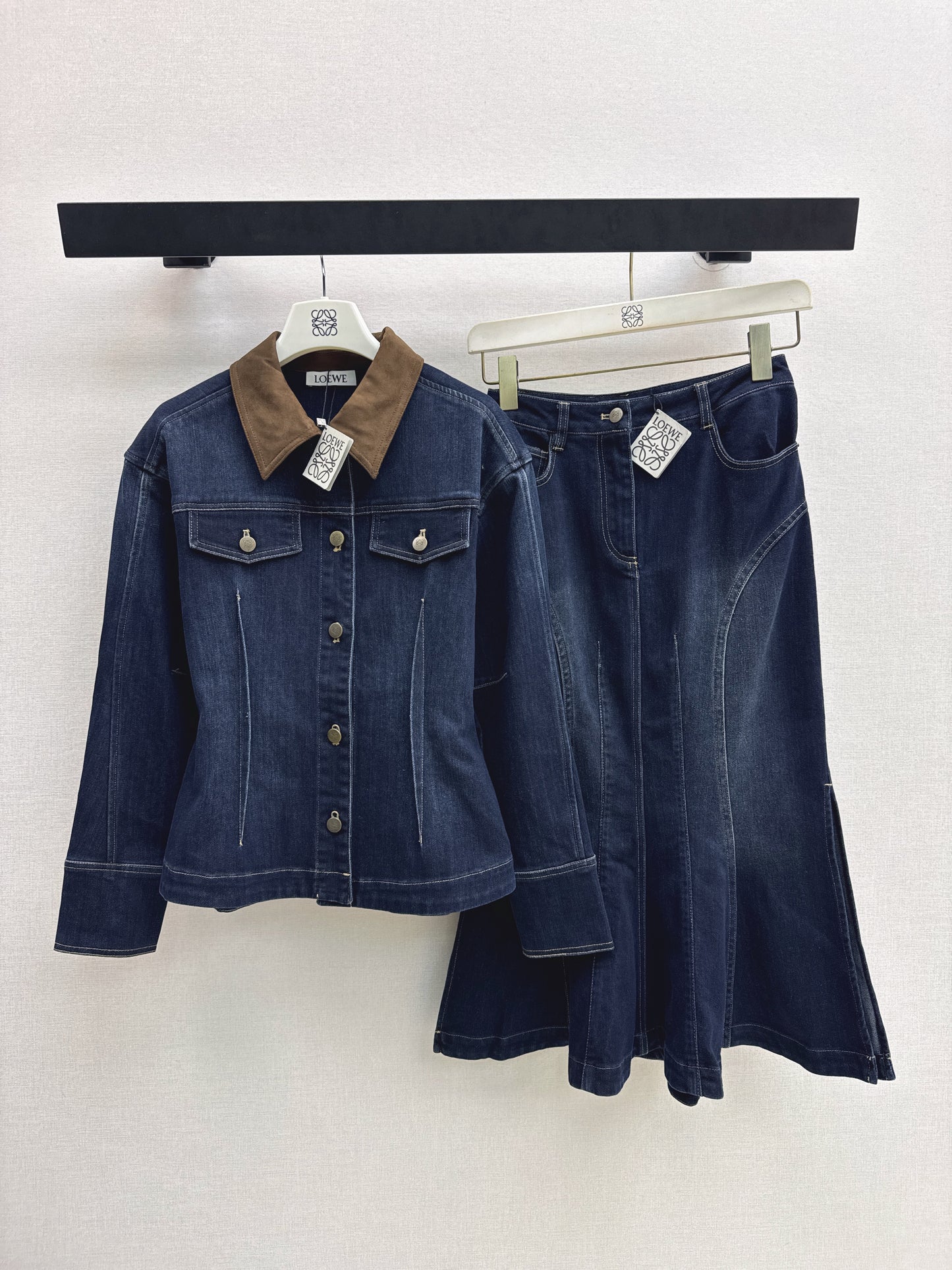 Color-blocked collared jacket/skirt