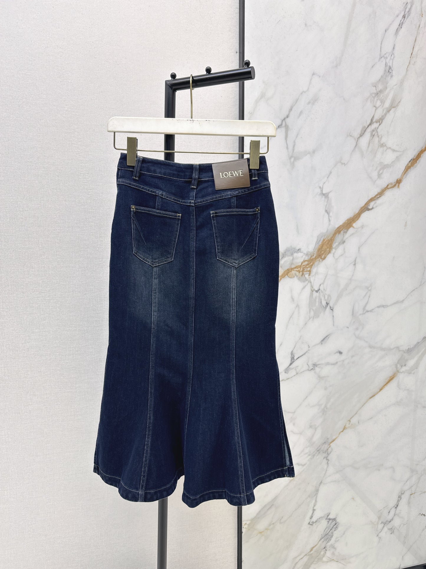 Color-blocked collared jacket/skirt