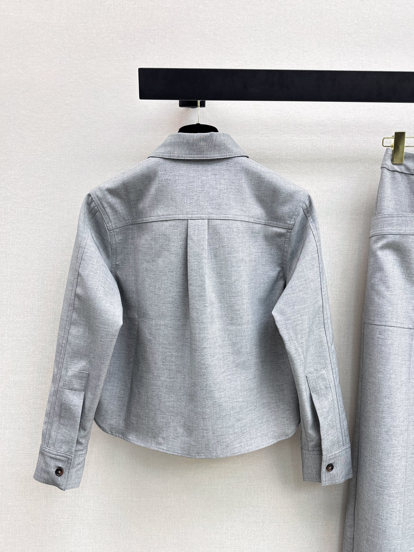 Short-sleeved shirt/trousers