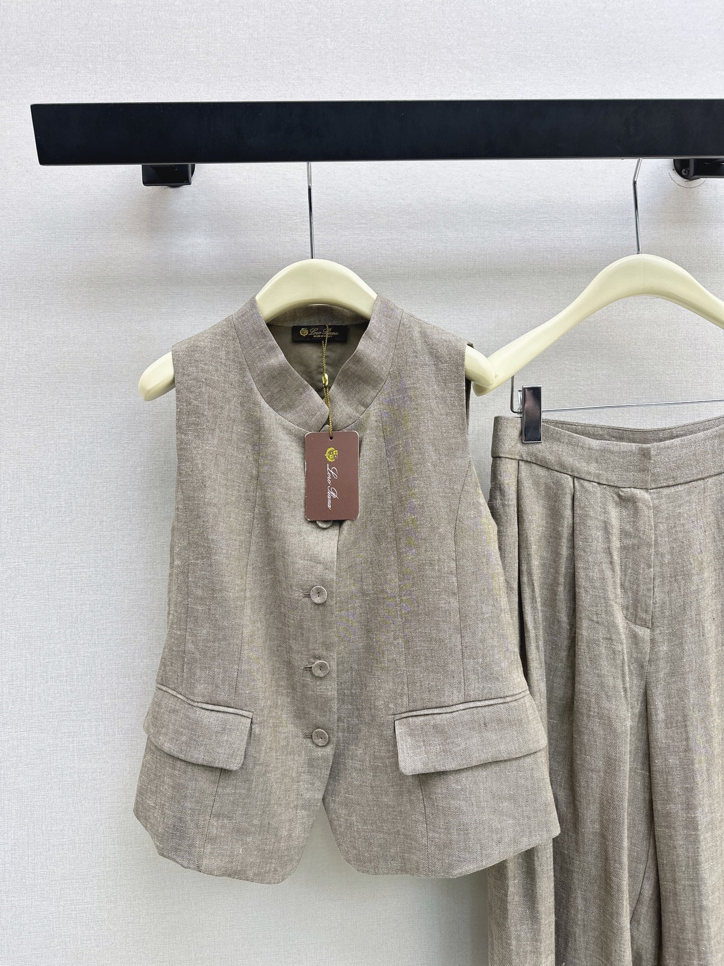 Minimalist Old-Money Style Suit