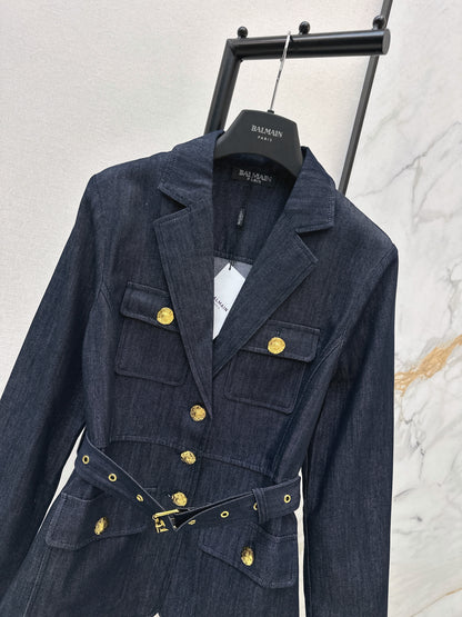 Four-pocket denim jacket