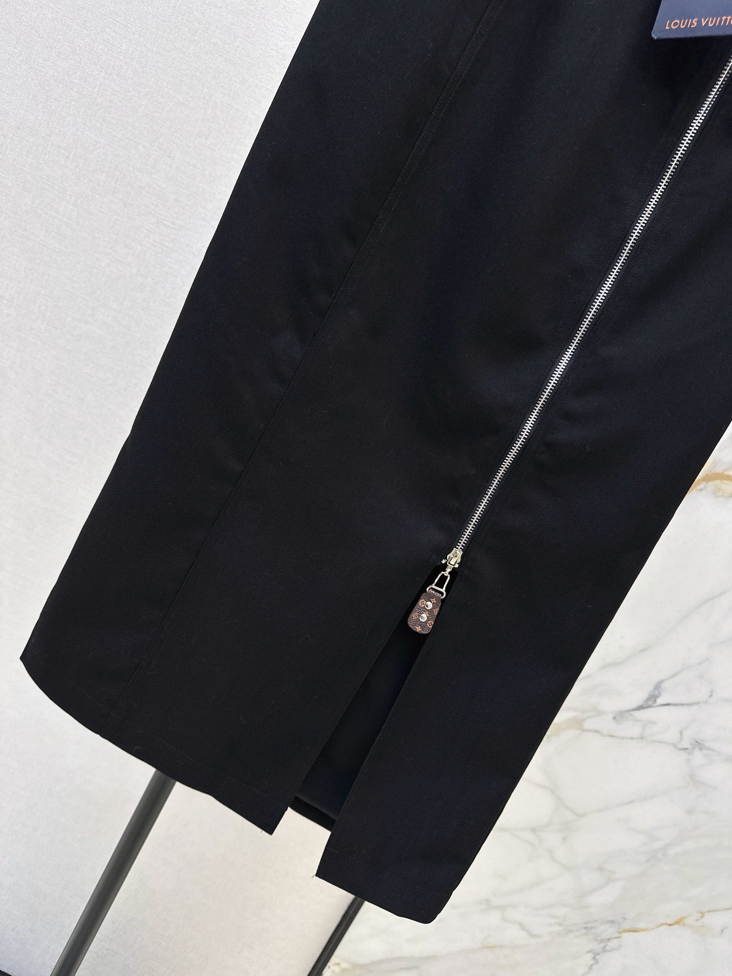 Side zipper midi skirt