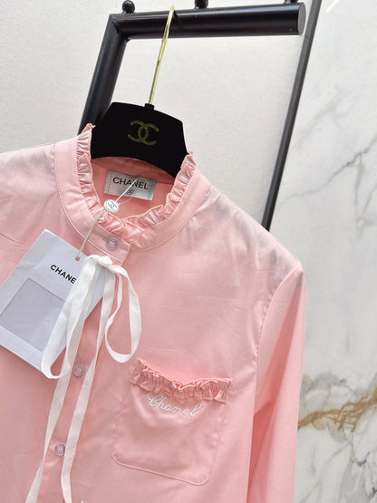 Ribbon and bow embellishment shirt