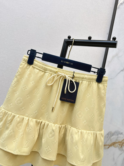Embossed fishtail midi skirt