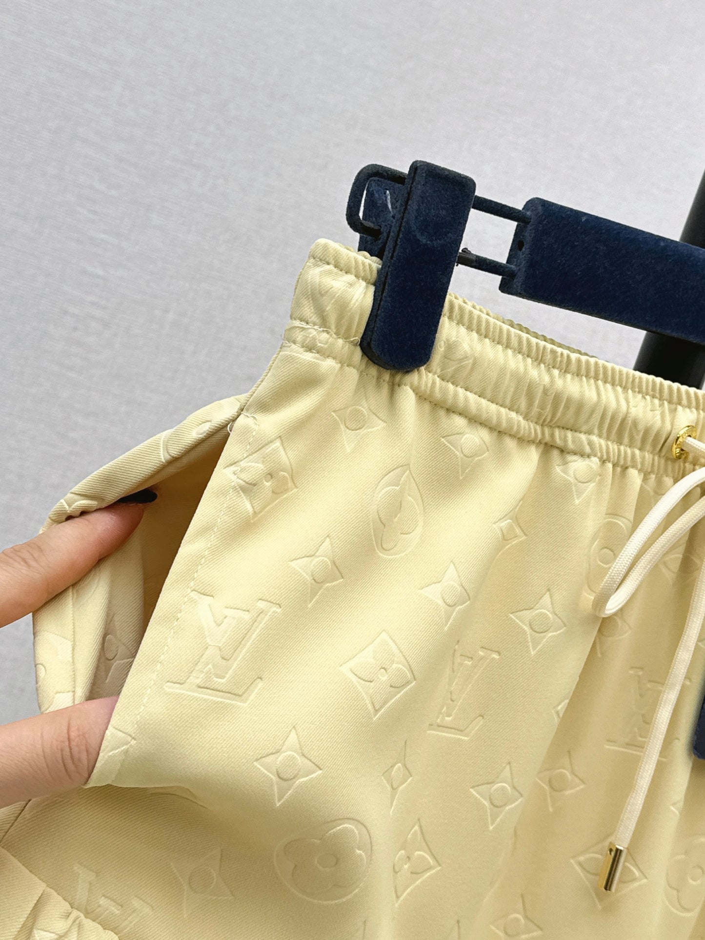 Embossed fishtail midi skirt