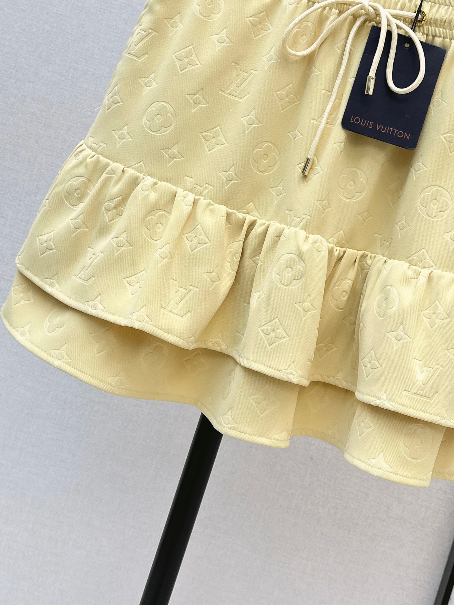 Embossed fishtail midi skirt