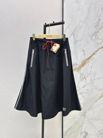 Elastic Waist Midi Skirt