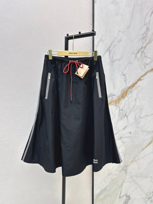 Elastic Waist Midi Skirt