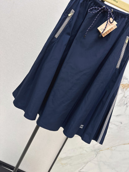 Elastic Waist Midi Skirt