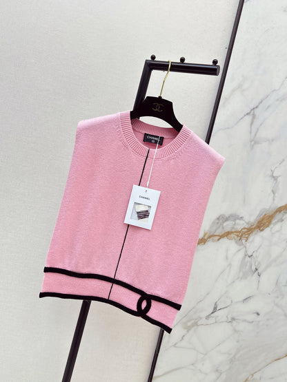 Color-blocked jacquard vest