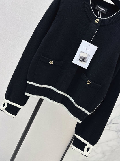 Jacquard Crew Neck Cardigan