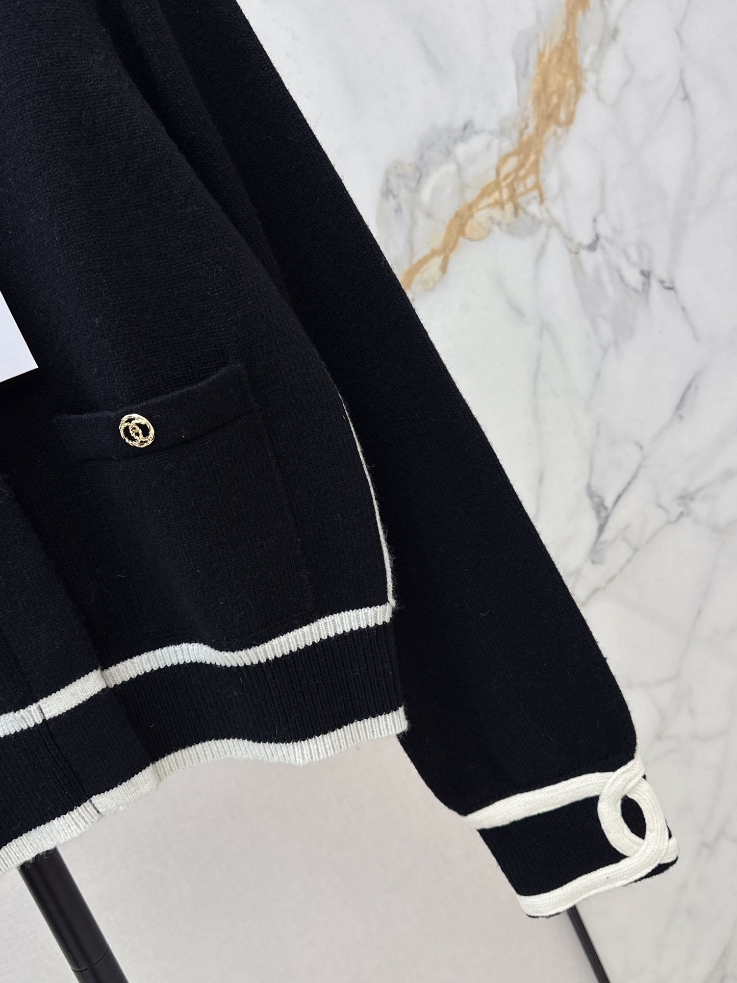 Jacquard Crew Neck Cardigan