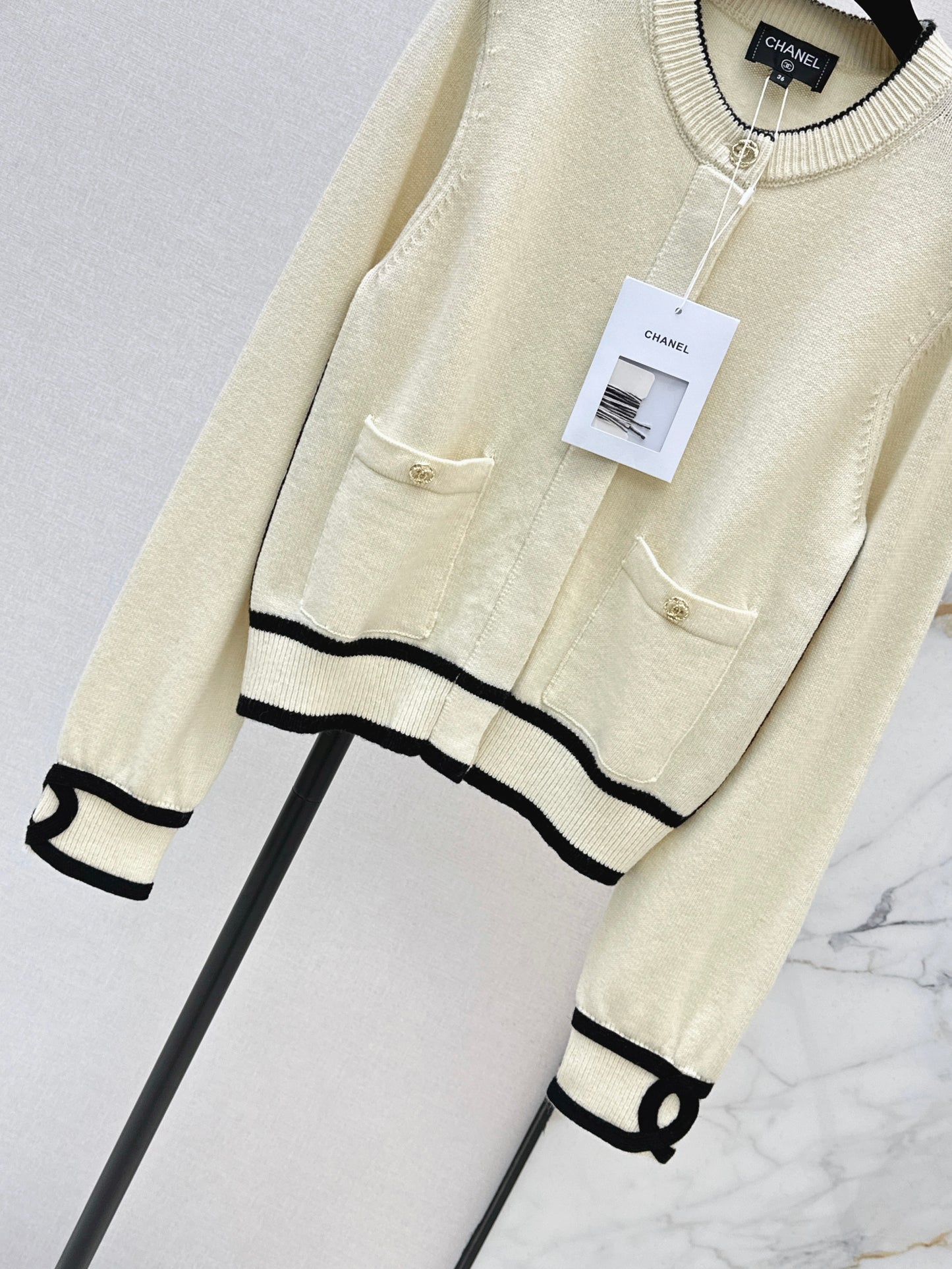 Jacquard Crew Neck Cardigan
