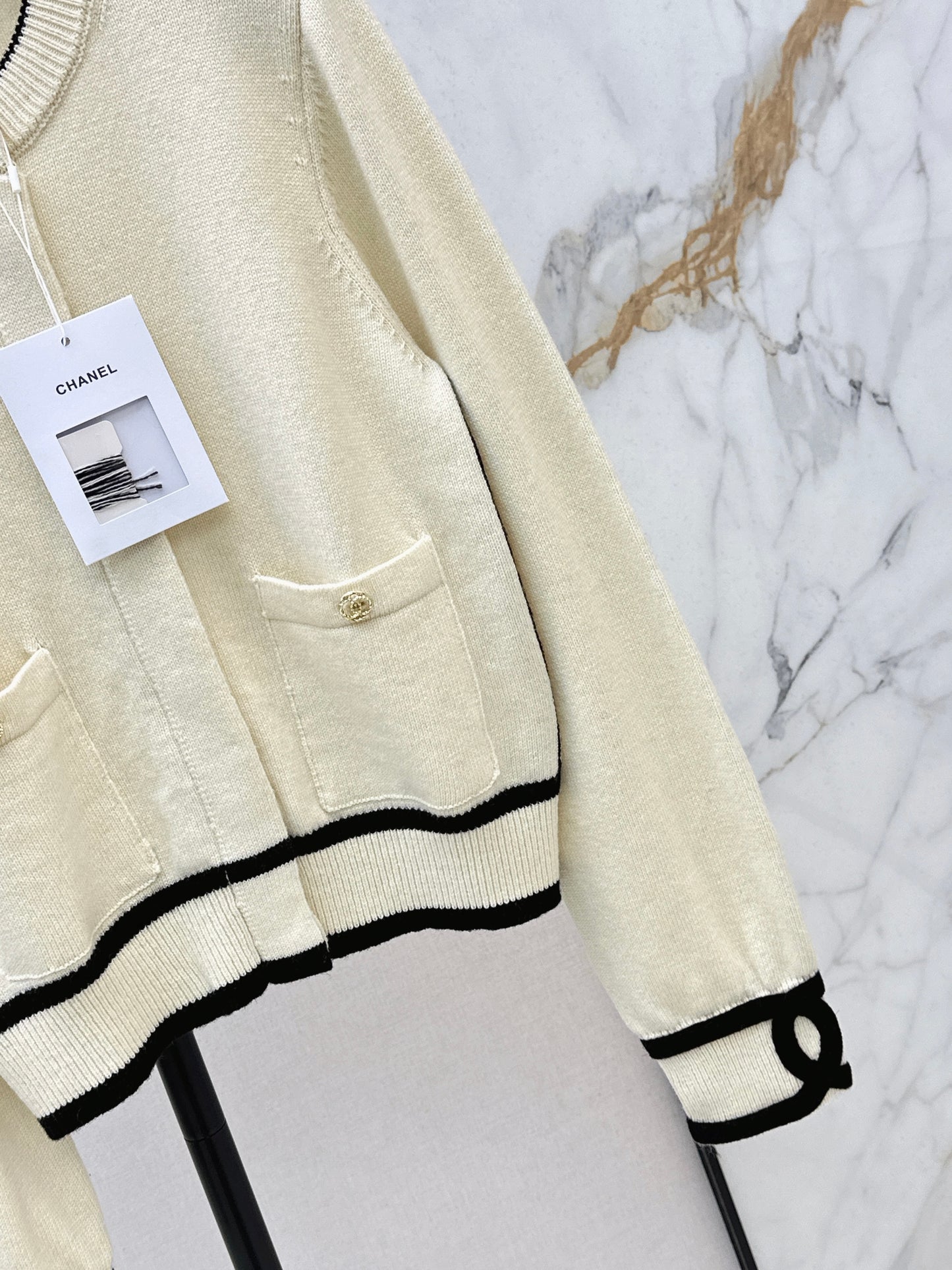 Jacquard Crew Neck Cardigan