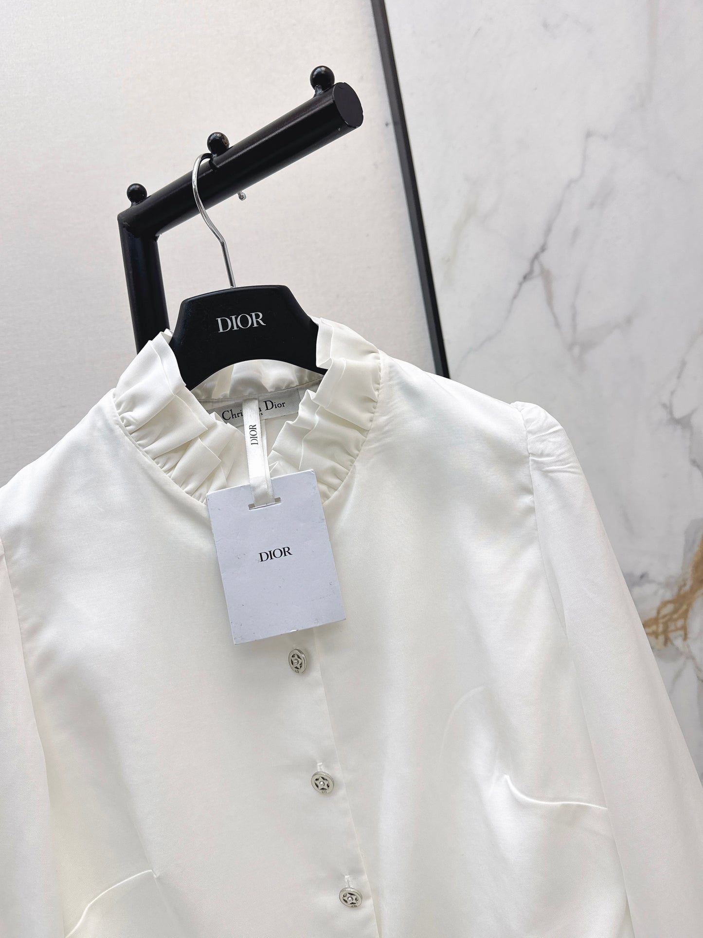 Ruffled trim waist-cinching shirt