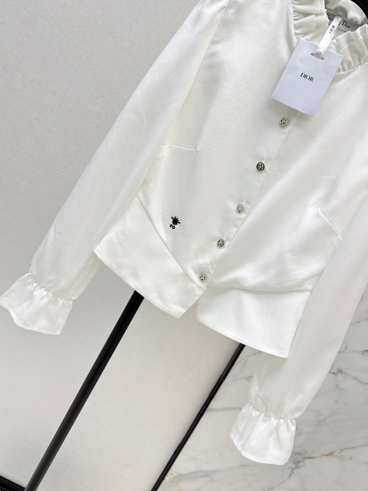 Ruffled trim waist-cinching shirt