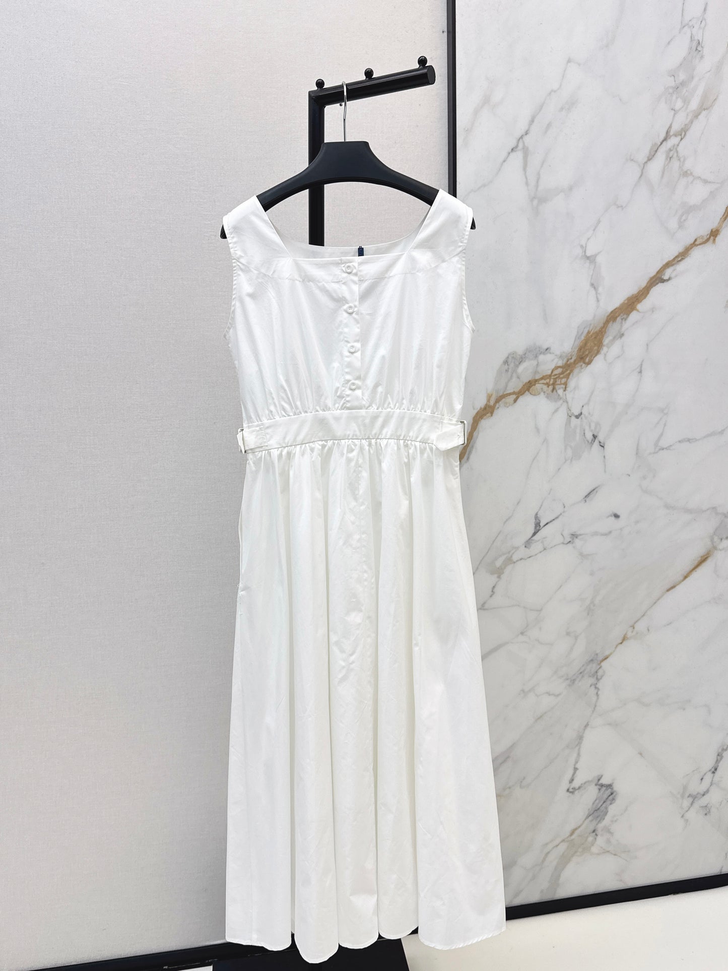 Sleeveless Dress