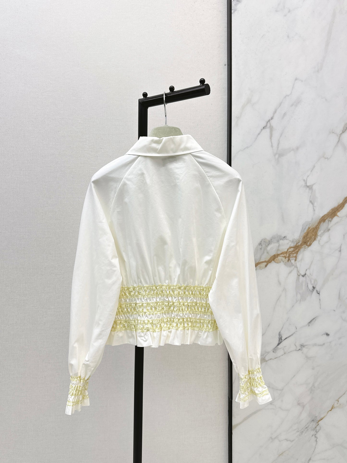 Color-blocked gathered shirt