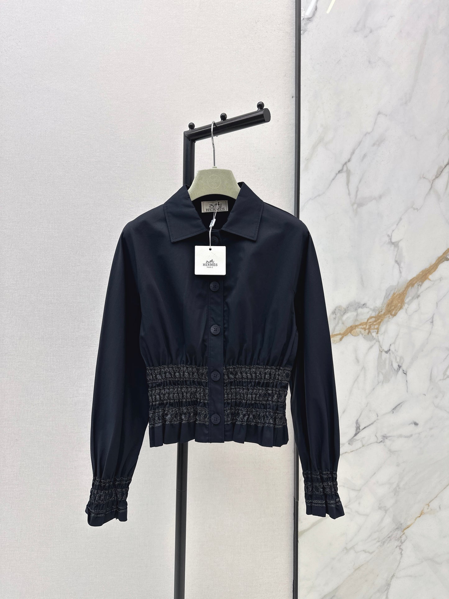 Color-blocked gathered shirt