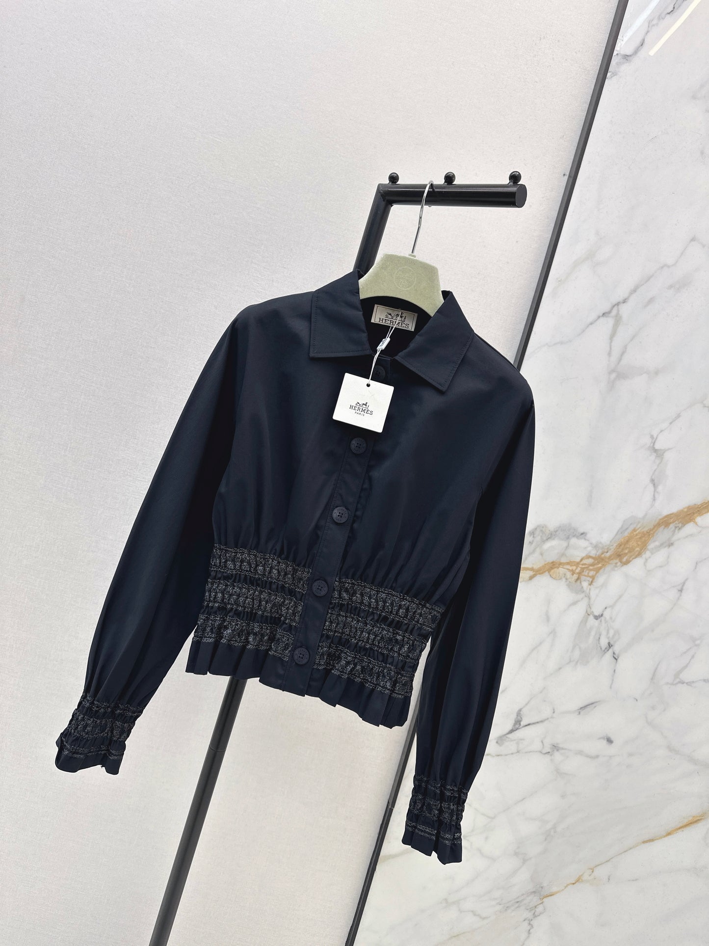 Color-blocked gathered shirt