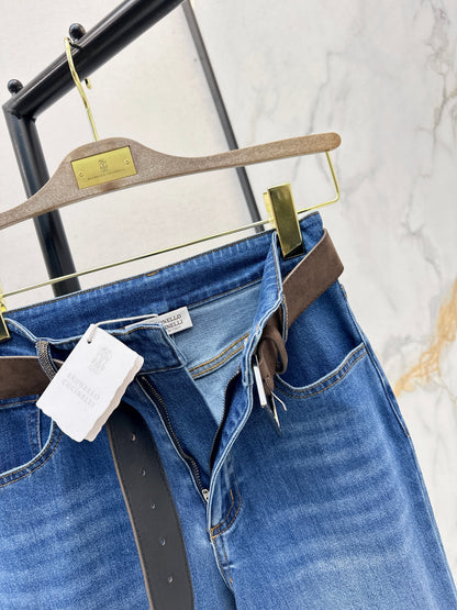 Belt-trimmed flared jeans