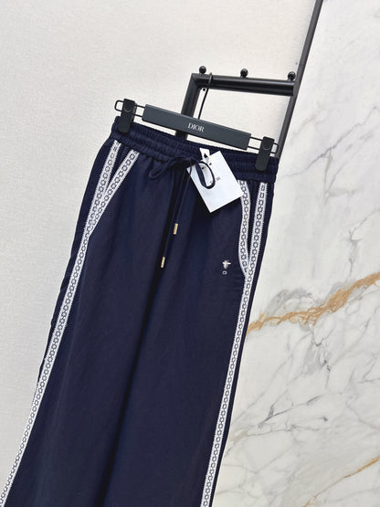 Lace-trimmed straight-leg trousers