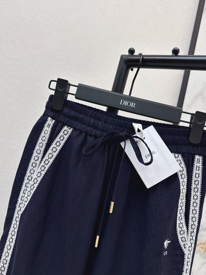 Lace-trimmed straight-leg trousers