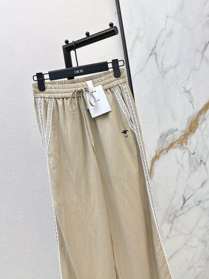 Lace-trimmed straight-leg trousers