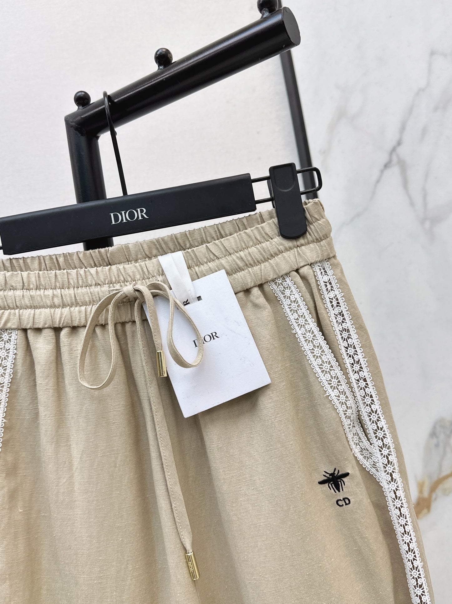 Lace-trimmed straight-leg trousers