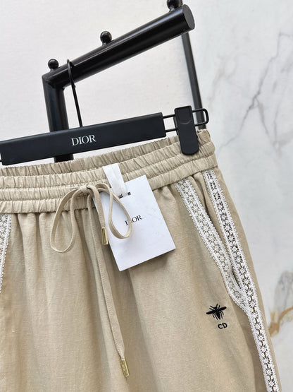 Lace-trimmed straight-leg trousers