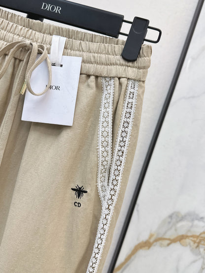 Lace-trimmed straight-leg trousers