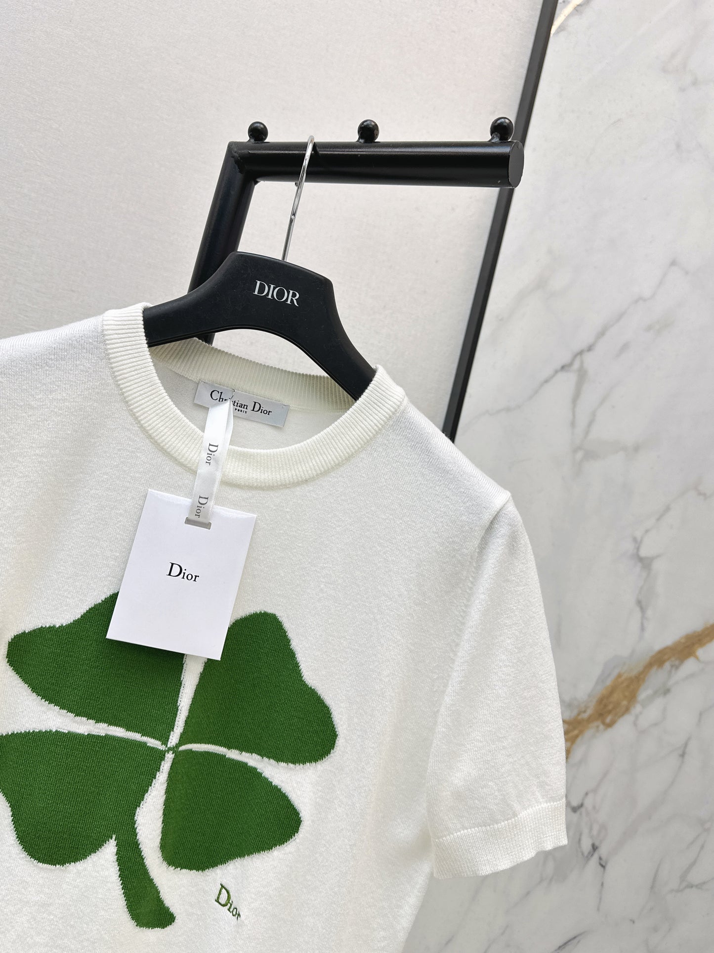 Four-leaf clover knit T-shirt
