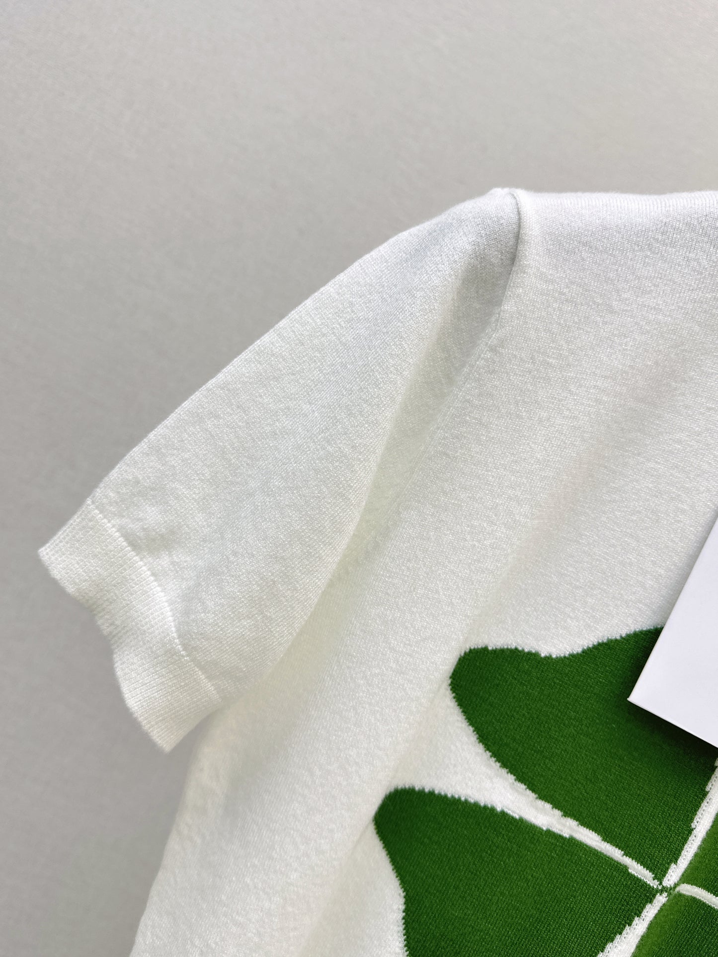 Four-leaf clover knit T-shirt