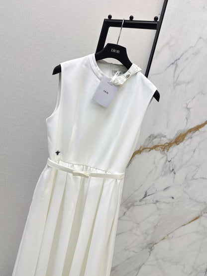 Bow-adorned dress