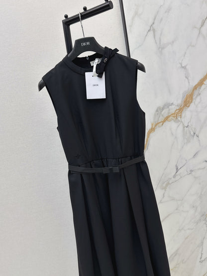 Bow-adorned dress