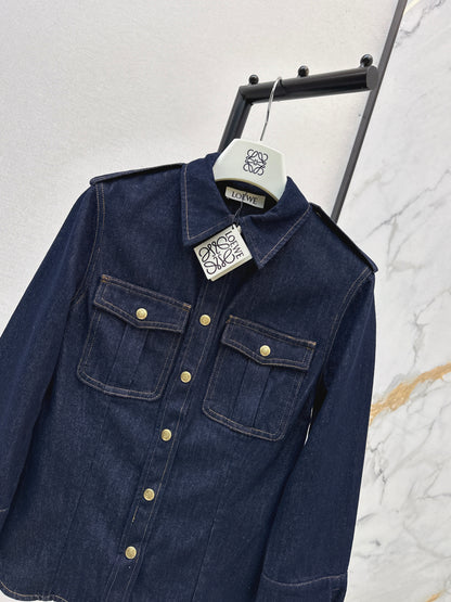 Slim-fit collared denim shirt