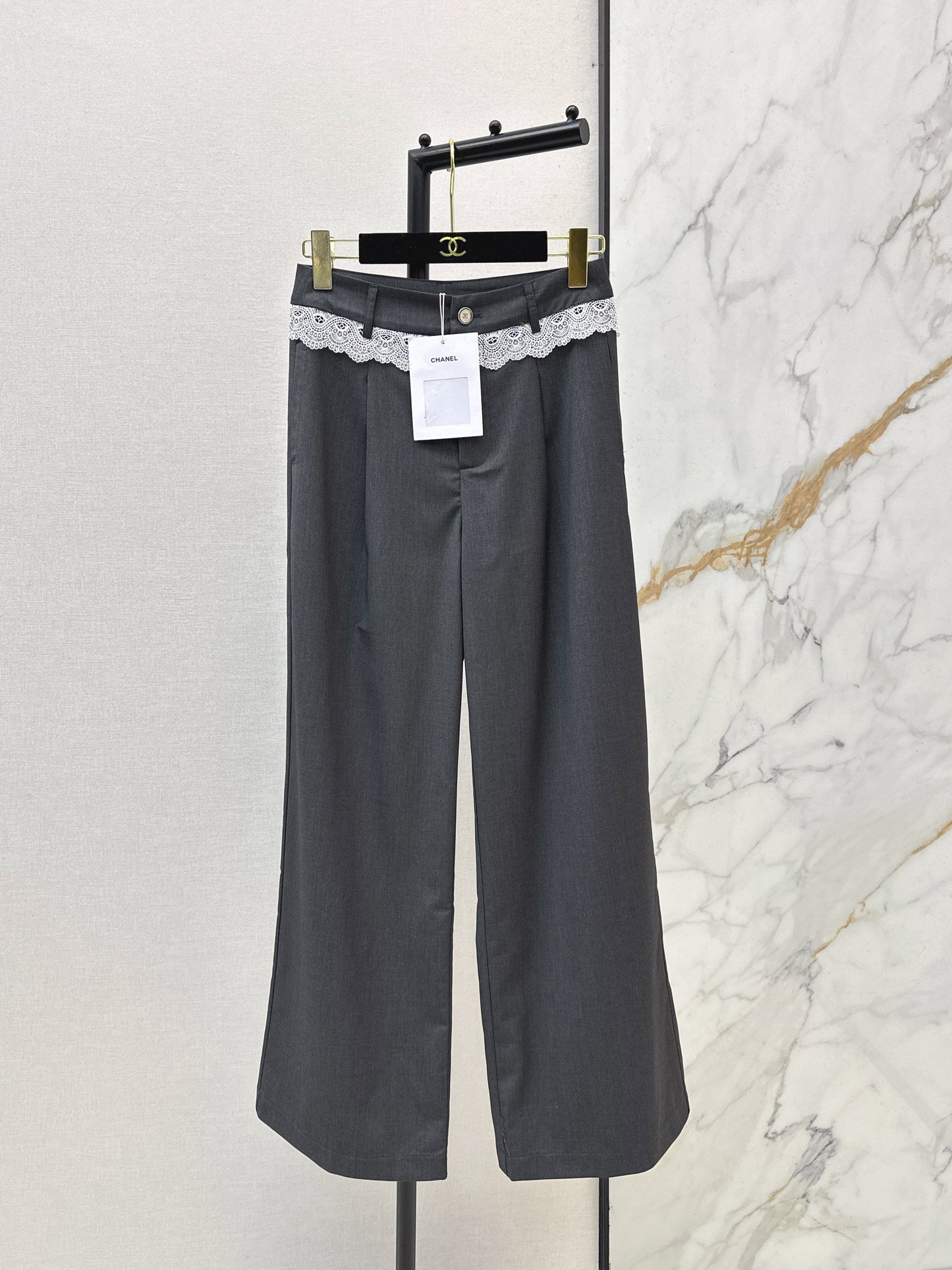 26ss Straight-leg trousers with lace trim