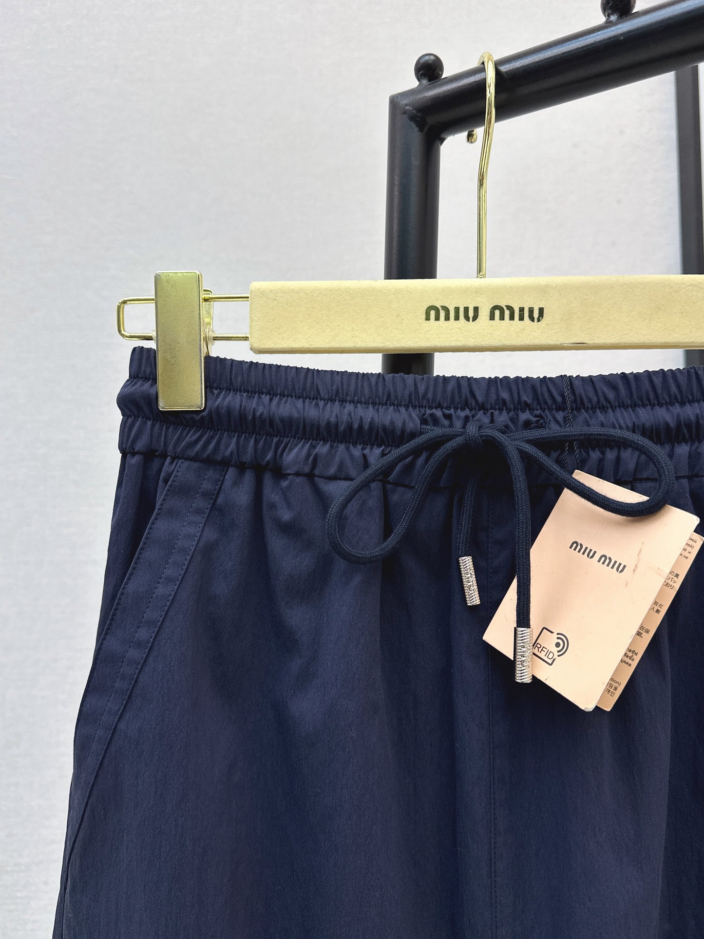 26ss Workwear-inspired midi skirt