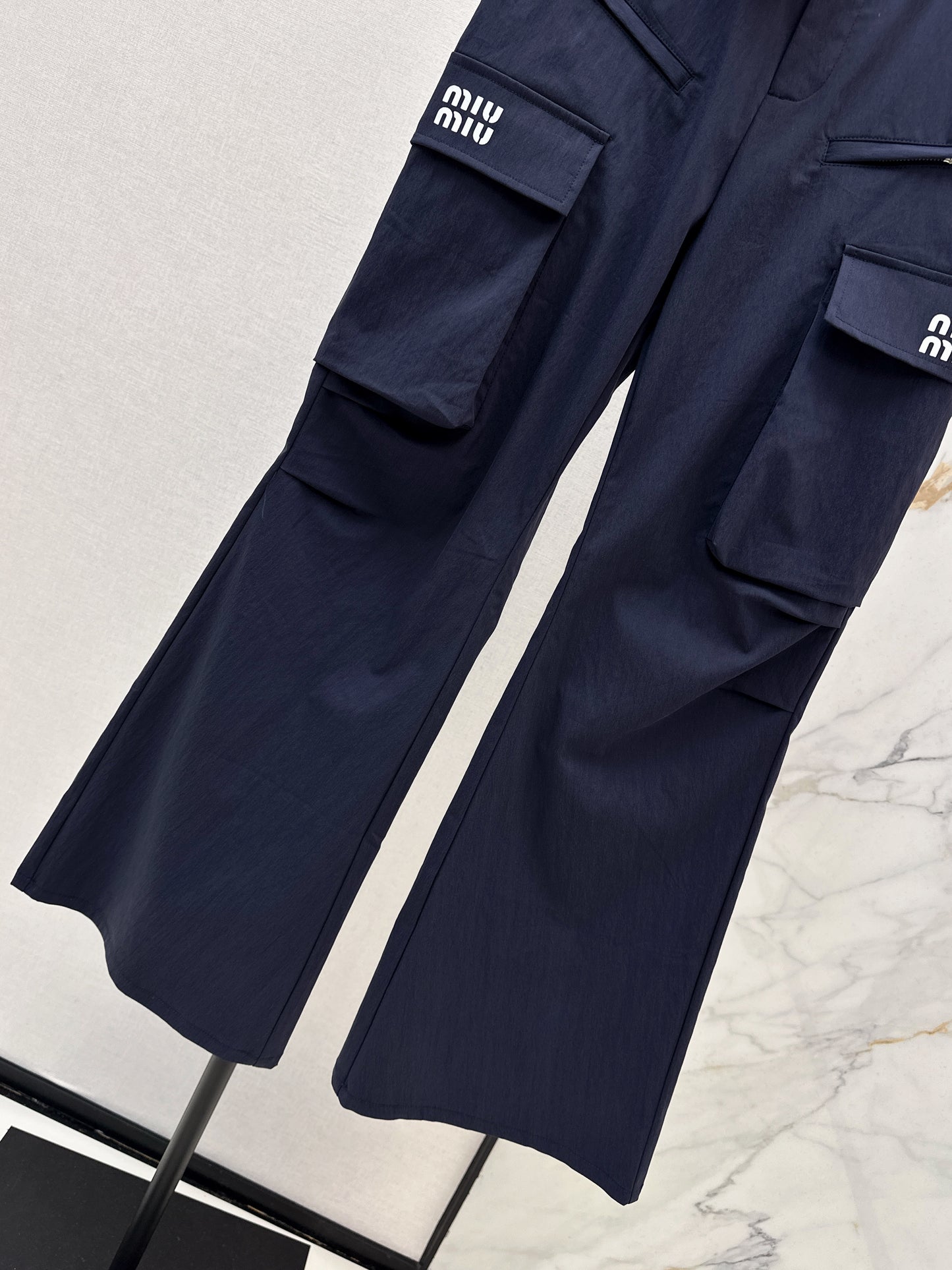 26ss Cargo-style wide-leg trousers