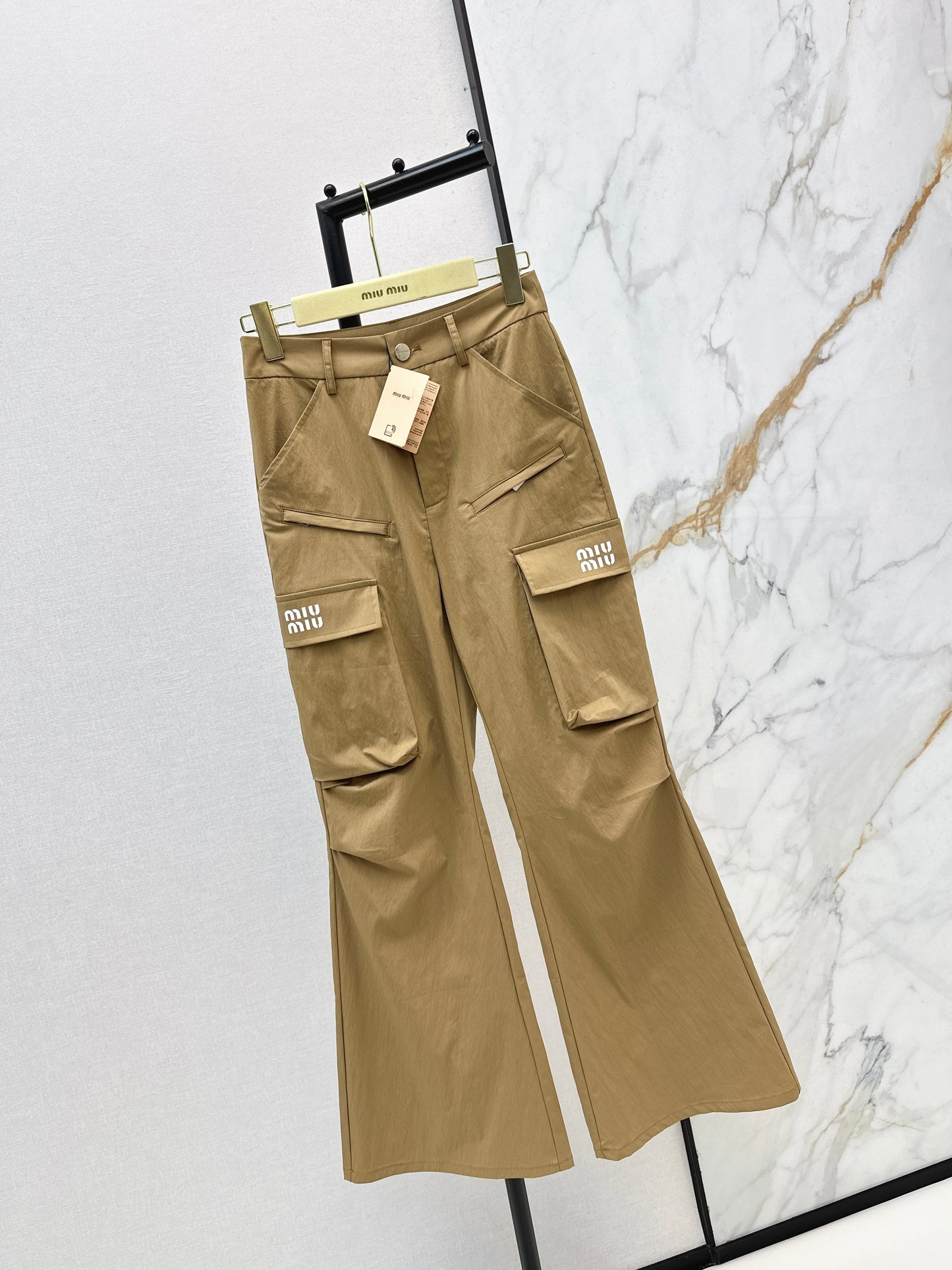 26ss Cargo-style wide-leg trousers