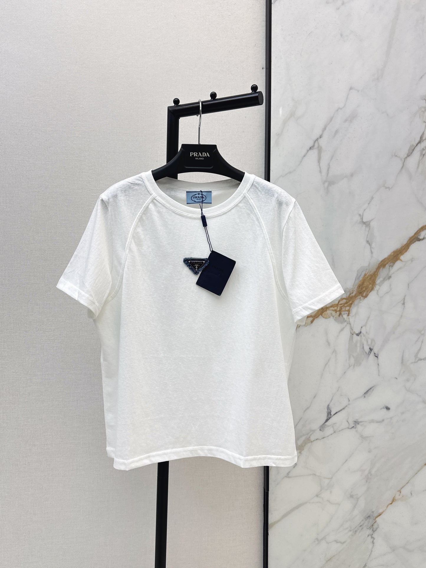 26ss Triangle logo embellished T-shirt