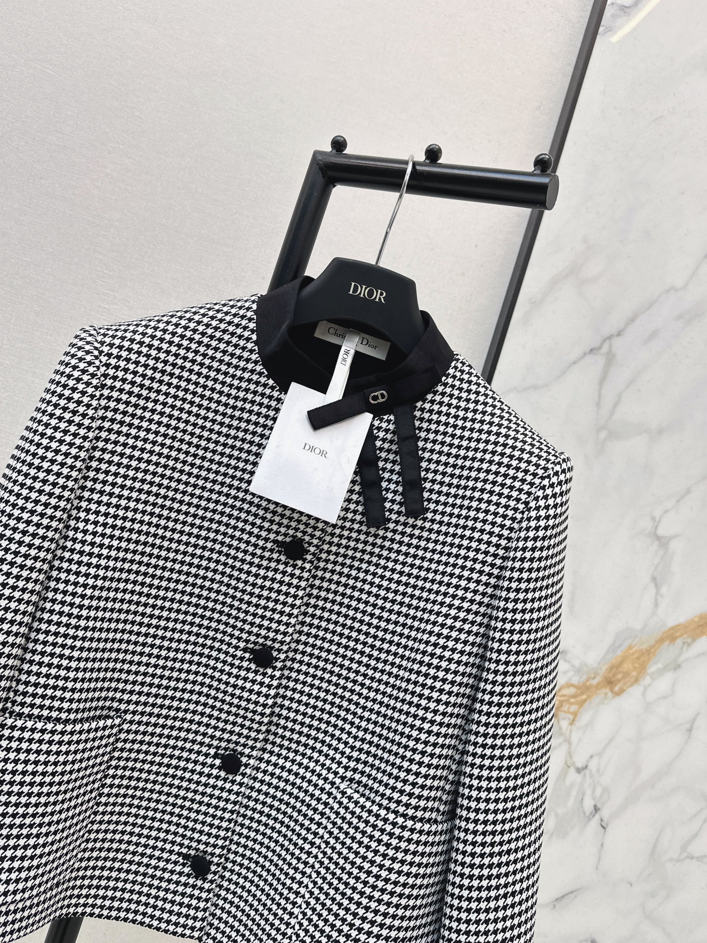 26ss Houndstooth Coat