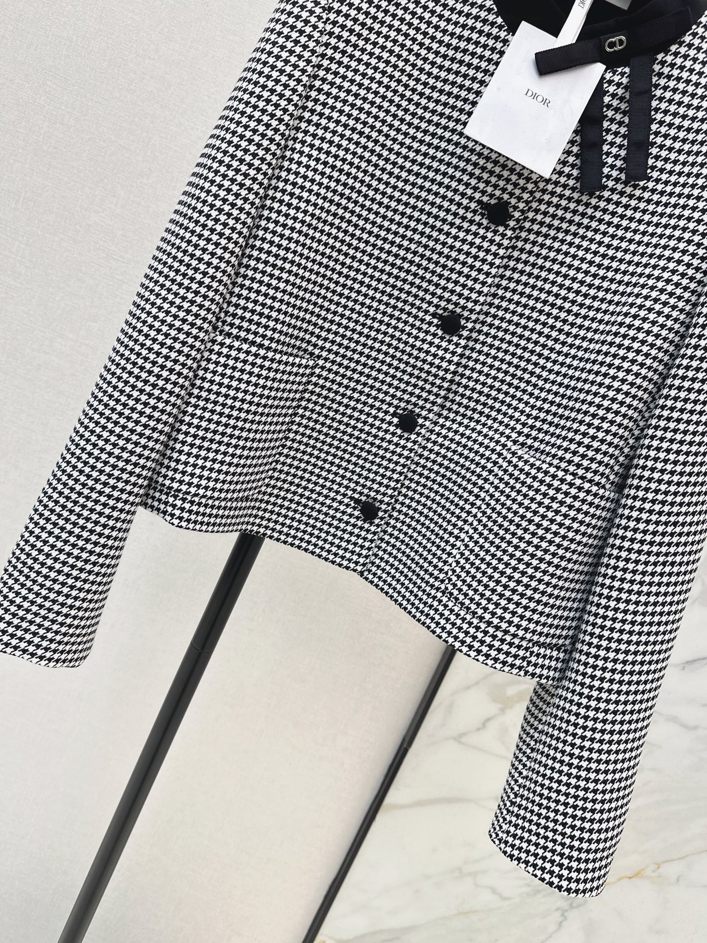 26ss Houndstooth Coat
