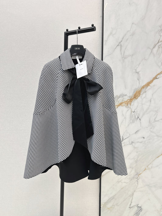 26ss Bow-tie cape